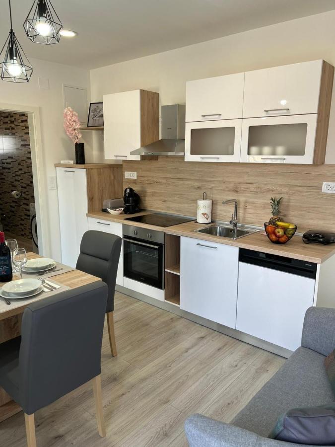 Apartmán Apartman Ana Crno Exteriér fotografie
