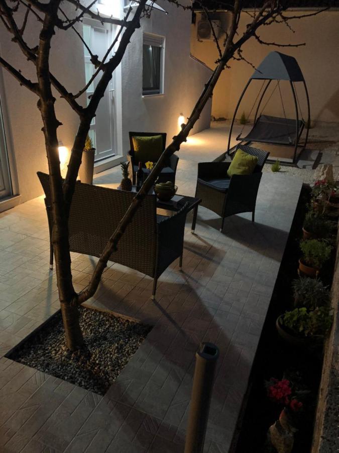 Apartmán Apartman Ana Crno Exteriér fotografie