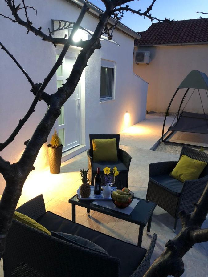 Apartmán Apartman Ana Crno Exteriér fotografie