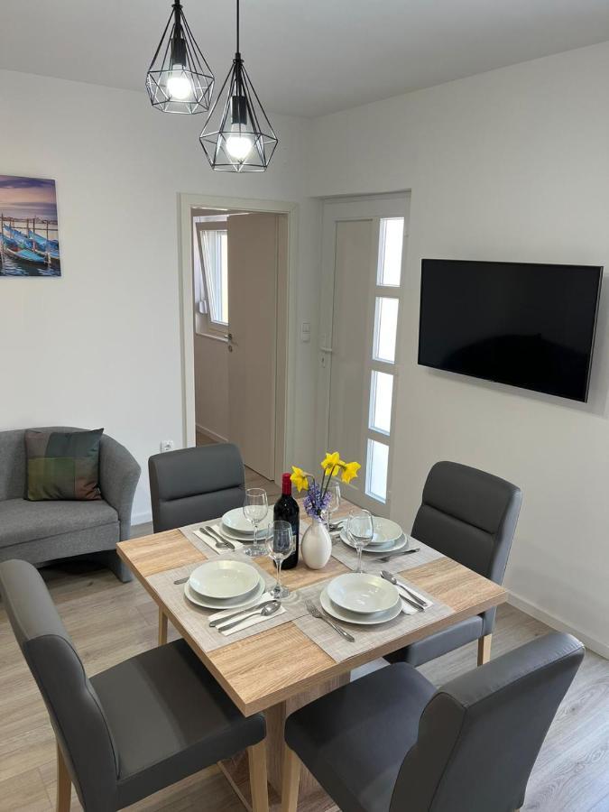 Apartmán Apartman Ana Crno Exteriér fotografie